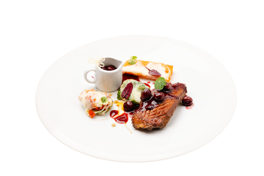 PETTO D'ANATRA CON SALSA CILIEGE