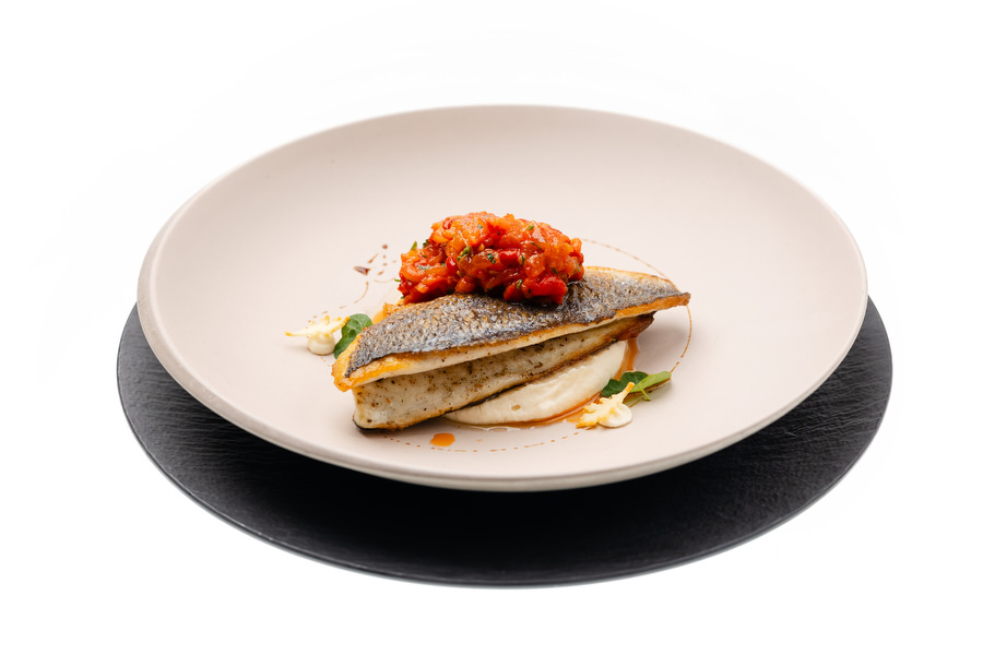 ORATA CON TARTAR DI VERDURE