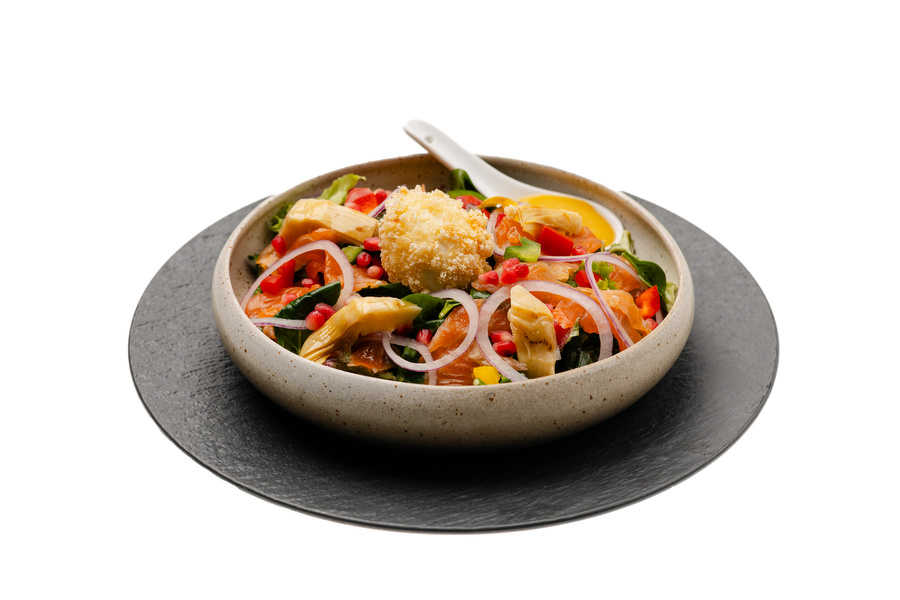 INSALATA MISTA CON SALMONE E UOVO IN CARROZZA